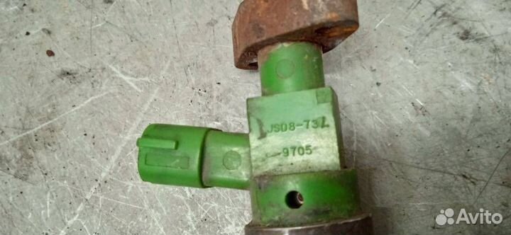 Топливная форсунка Nissan Cedric