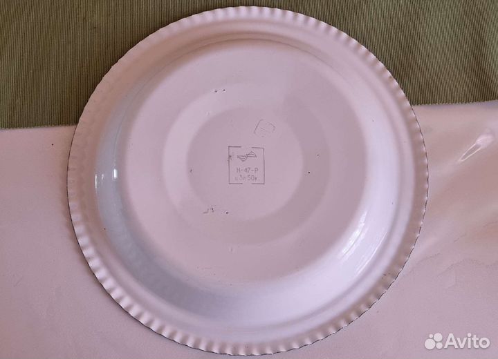 Эмалированное блюдо СССР