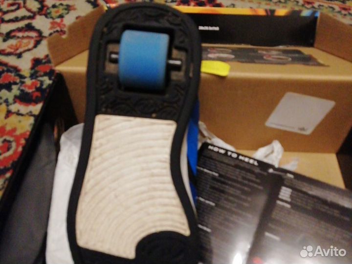 Роликовые кроссовки