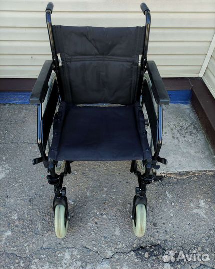 Инвалидная коляска