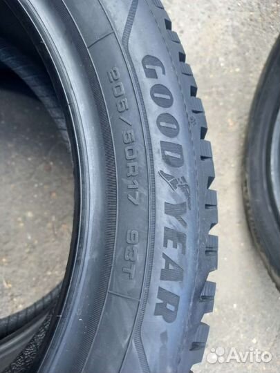 Goodyear UltraGrip Arctic 2 205/50 R17 93T