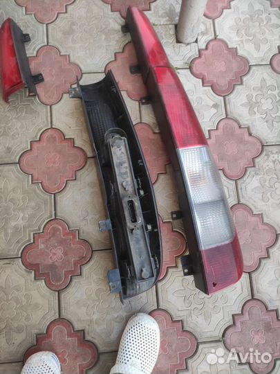 Стекло на Мерседес Вито 639