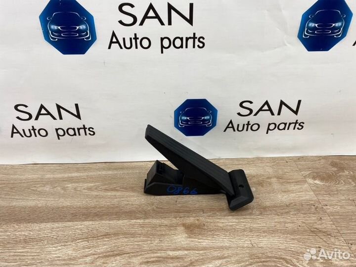 Педаль газа Bmw X5 Рест E70 рест N55B30 2010