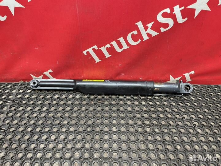 Цилиндр подъема кабины 2018г