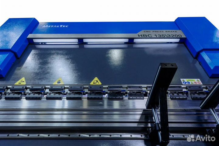 Гидравлический листогибочный пресс hbс 135/3200