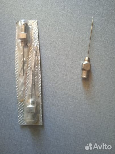 Иглы к старому стеклянному инсулиновому