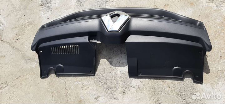 Решетка радиатора рено логан 2