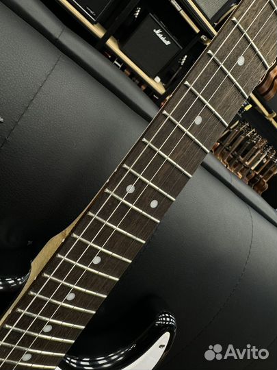 Fender Squier Bullet Trem HSS BLK электрогитара