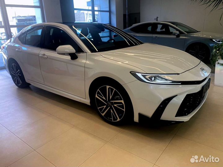 Toyota Camry 2.0 CVT, 2024