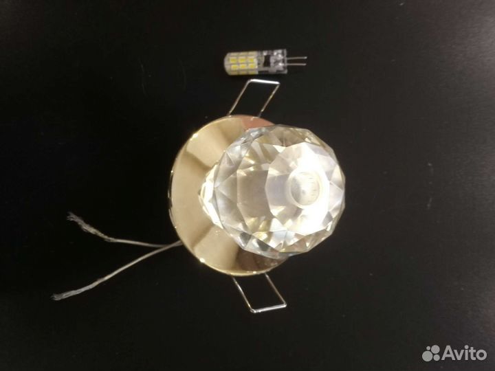 Светильник потолочный встраиваемый