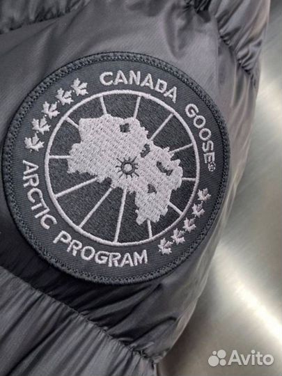 Canada Goose пуховик женский