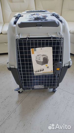 Переноска для крупных собак с колесами