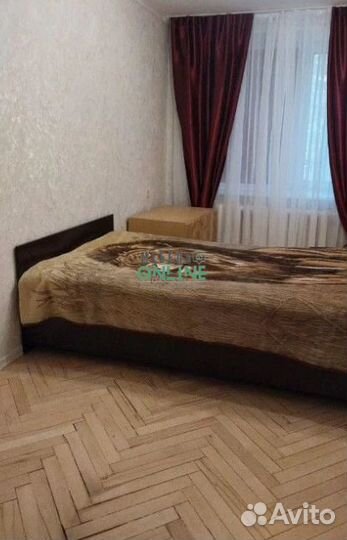 Кровать с матрасом