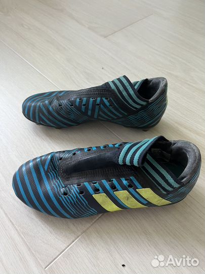 Детские футбольные бутсы adidas nemeziz