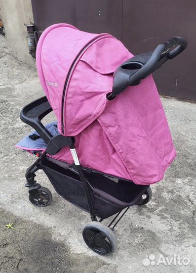 Прогулочная коляска Rich Family