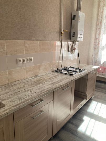 2-к. квартира, 56 м², 1/3 эт.