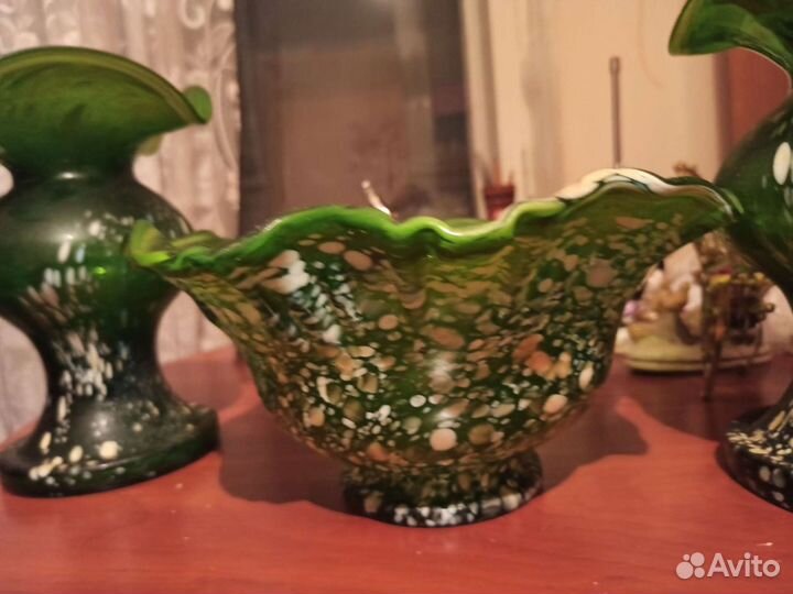 Ваза Цветное стекло Красный май Винтаж