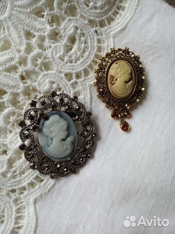 Брошь камея