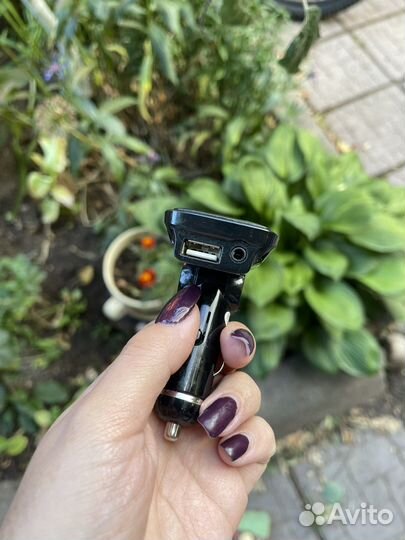 Автомобильный FM-модулятор ritmix FMT-A745