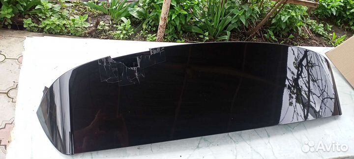 Спойлер крышки багажника