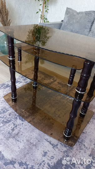 Подставка стеклянная под тв,журнальный стол
