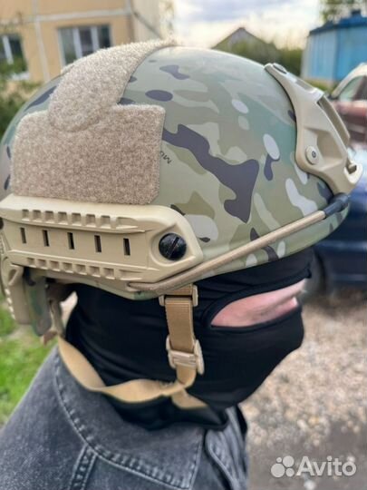 Военный шлем тактический