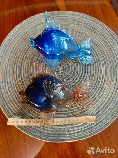 Рыбки из цветочного стекла