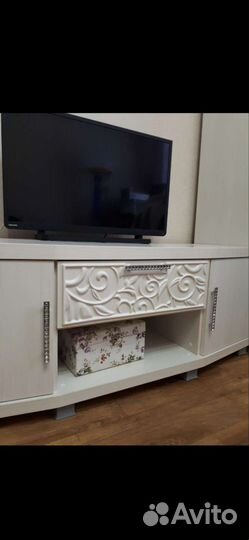 Стенка в гостиную