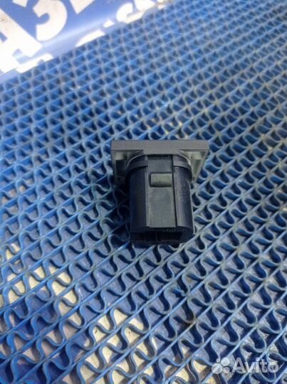 Кнопка обогрева заднего стекла Ford Focus 2