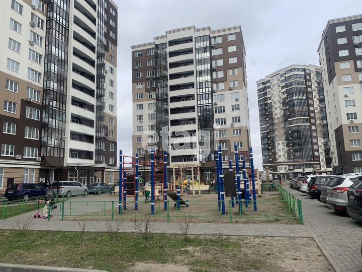 2-к. квартира, 78,1 м², 2/12 эт.