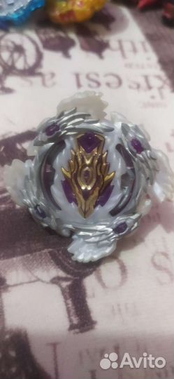 Волчки бейблейд