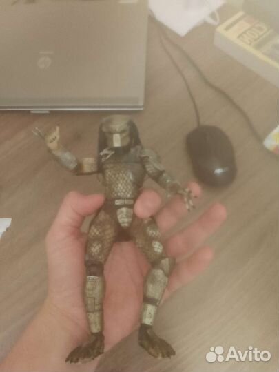 Хищник фигурка