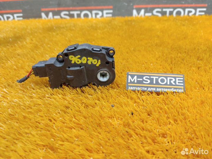 Привод заслонки отопителя Bmw 3-Series E90 N46B20B