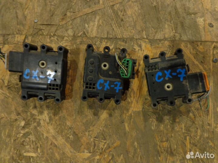 CX 7 Моторчик заслонок печки салона б/у