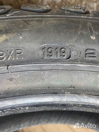 Goodyear Ultragrip Ice Arctic 245/40 R18 97T