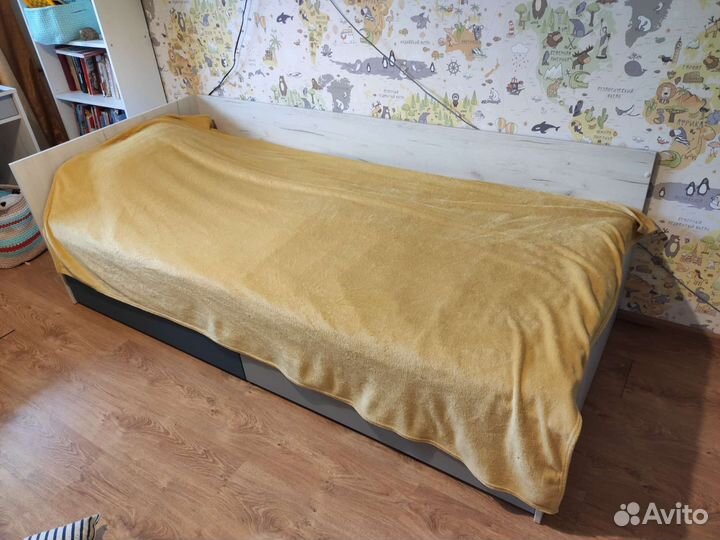 Покрывало жёлтое