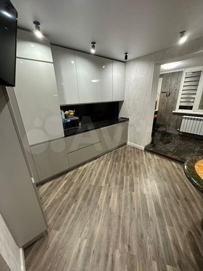 2-к. квартира, 70 м², 6/17 эт.