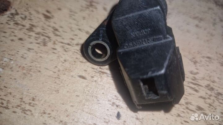 Датчик коленвала на Mazda двигатель RF RF5C