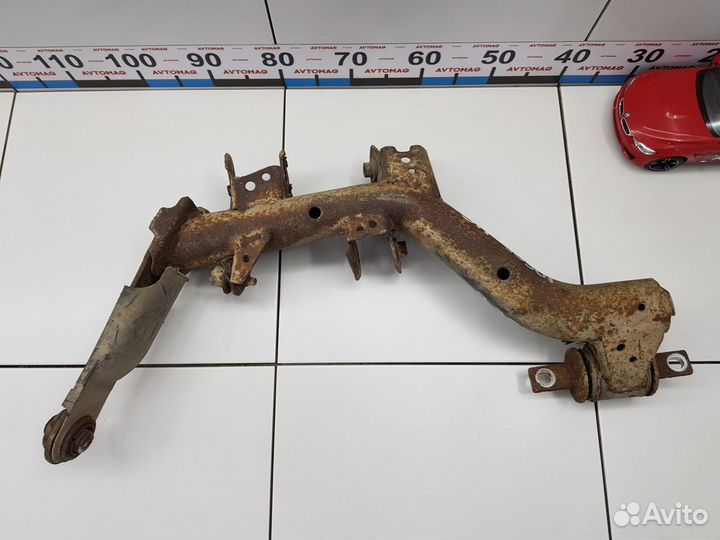 Рычаг задний правый нижний (Honda CR-V)