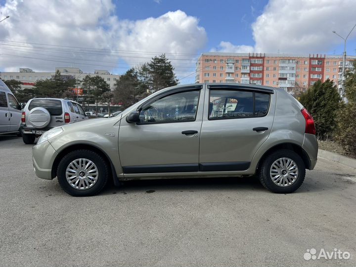 Renault Sandero 1.6 AT, 2011, 96 000 км