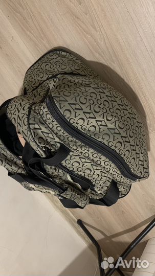 Сумка с одеждой