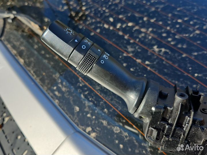 Левый подрулевой переключатель Хендай Ix35