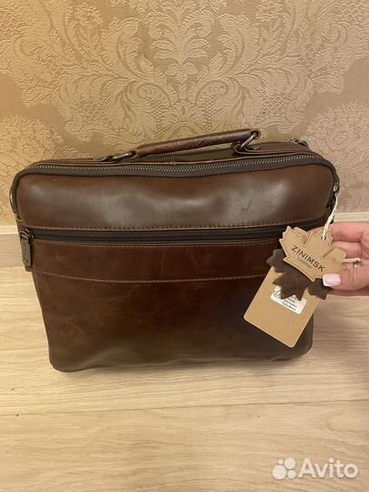Мужской кожаный портфель коричневый
