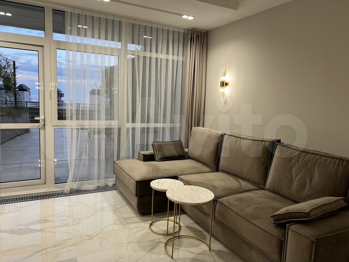 3-к. квартира, 120 м², 1/3 эт.