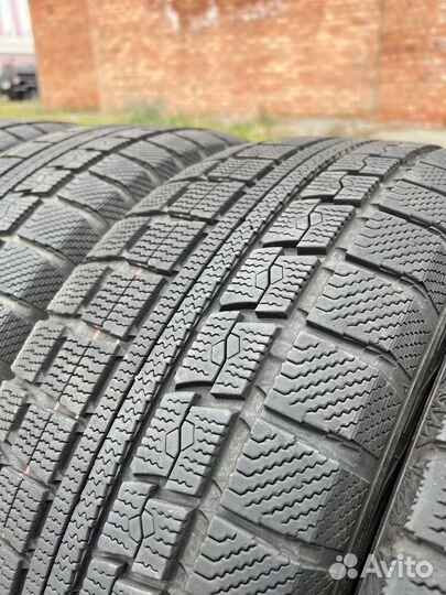 Toyo Winter Tranpath MK4a 225/55 R17