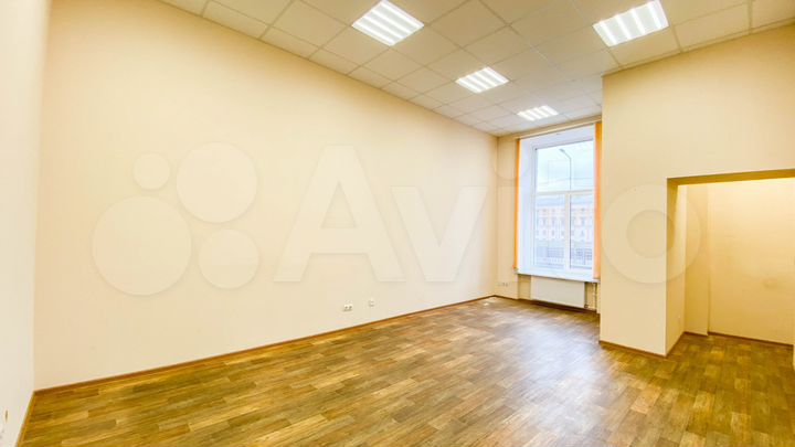 Аренда офиса 83.2 кв.метров, 1 этаж