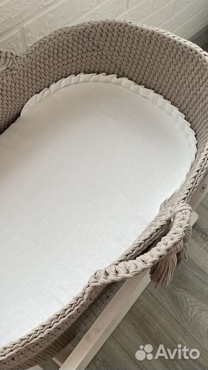 Вязанная люлька для новорожденного