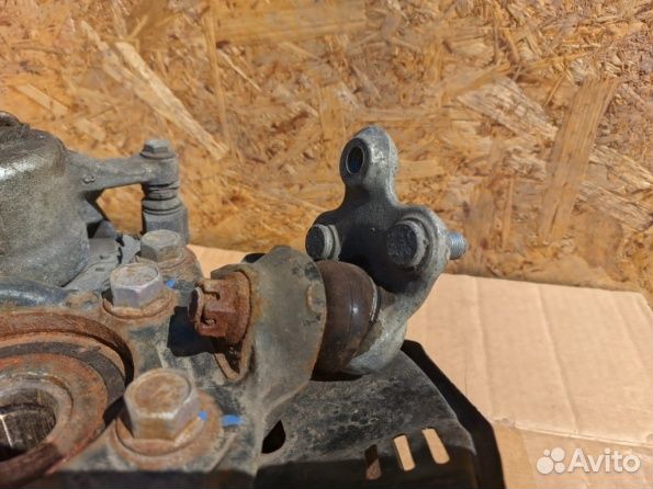 Кулак поворотный передний Toyota Corolla Е210 Е21