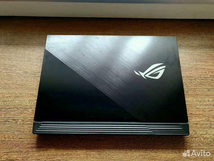 Игровой ноутбук Asus ROG Strix Hero 3