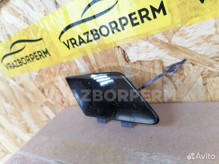 Заглушка бампера Audi Q8